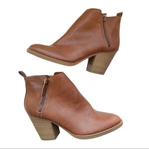 UNIVERSAL THREAD | Cognac Leather Booties 7